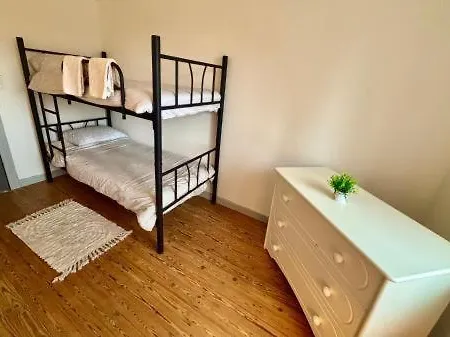 Maison 8 Personnes A - 4 Avec Terrasse Et Parking - 12 Min Tournai & 12 Min Saint- Amand-les-eaux *